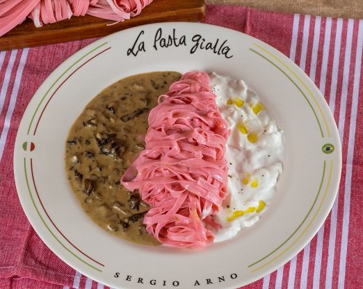 Tagliatelle de Hibiscos do La Pasta Gialla